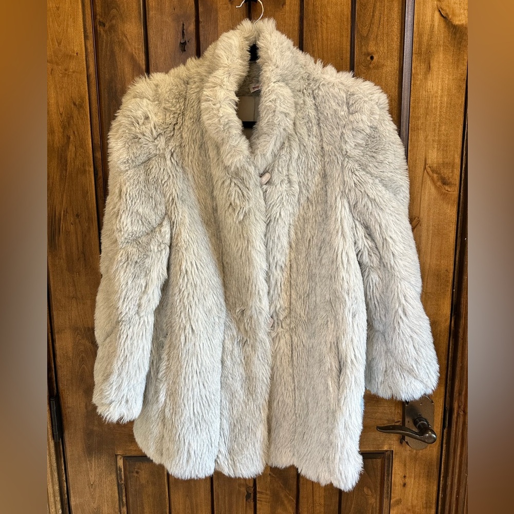 Faux Fur Coat - Light Gray Women's Jacket L/XL